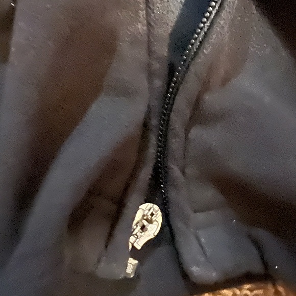 North Face - BROKEN ZIPPER - Picture 2 of 3